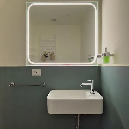 Homeby - The Canvas Apartment